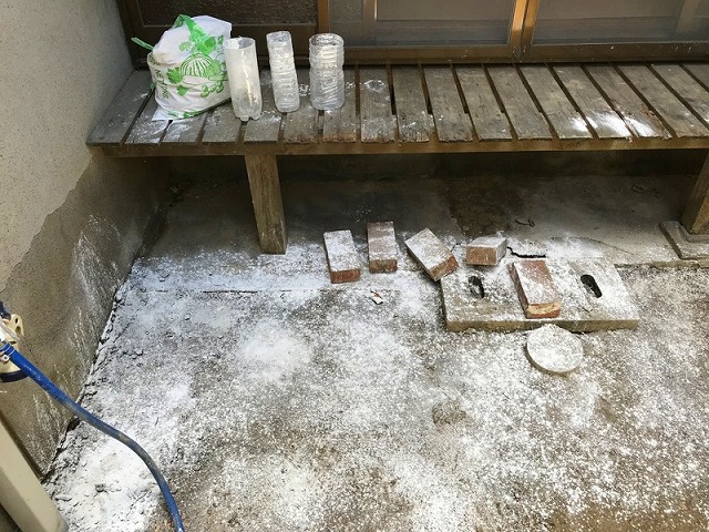 シロアリ駆除 予防に消石灰は効く 床下の乾燥や生石灰との違いについても解説 基礎補強専門店アストロホーム