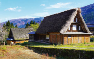 古民家の基礎コンクリート補強工事方法や費用は？石や束、DIYで補修する方法についても